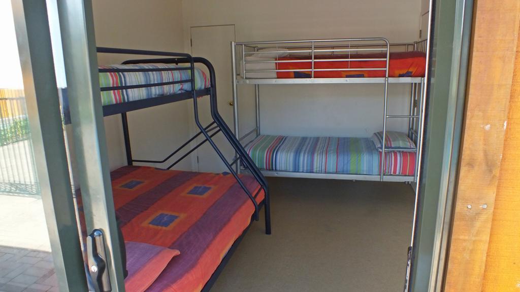 Bay Adventurer Backpackers & Apartments Paihia Exterior foto