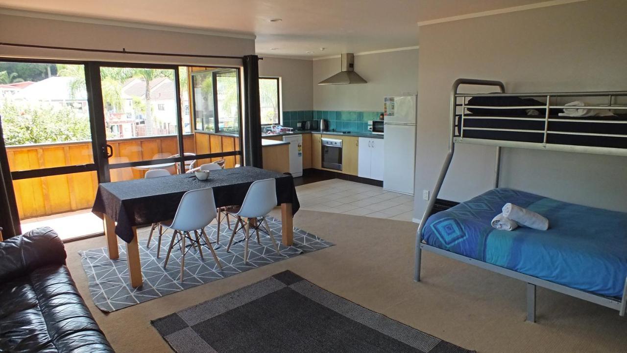 Bay Adventurer Backpackers & Apartments Paihia Exterior foto